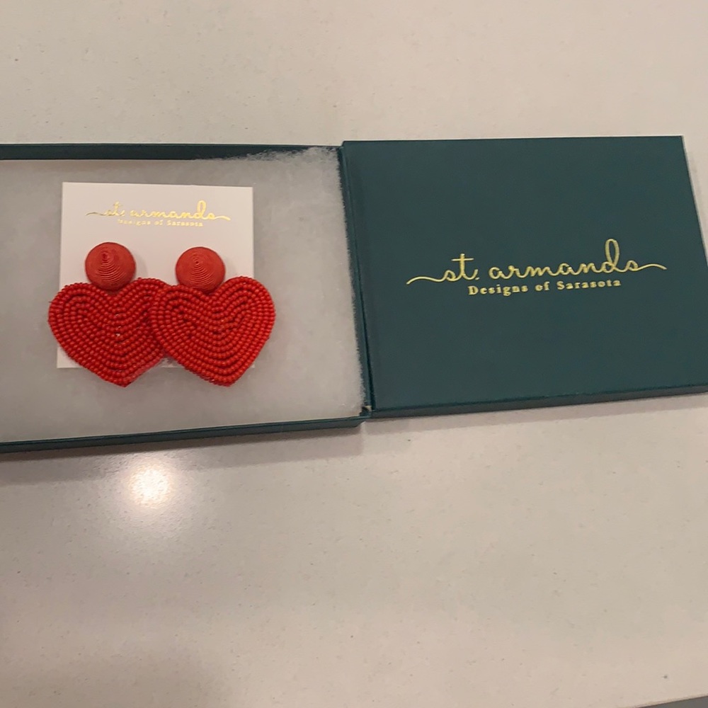 NWT St. Armands red beaded heart earrings